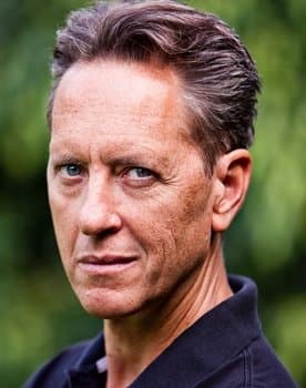 Richard E. Grant