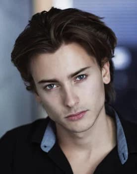 Elijah Rowen